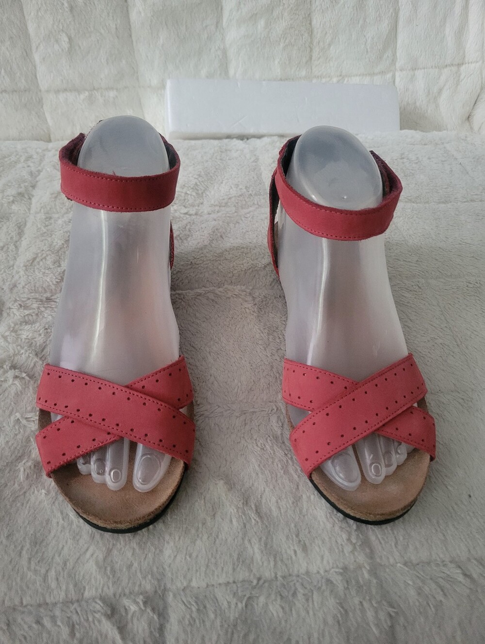 Naot Coral Pink Crisscross Ankle-Strap Sandals Size 37, 6 US